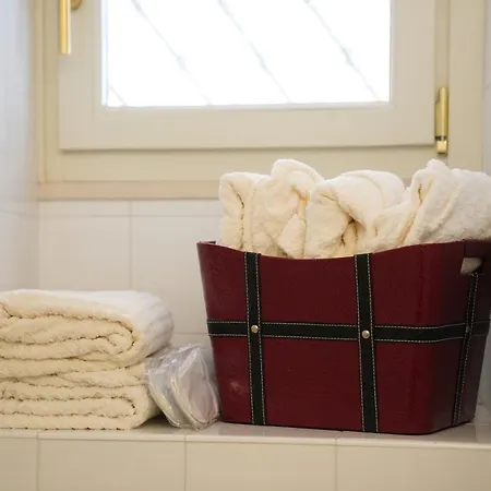 Santa Cesarea - La Vetta Del Sasso Barisano בית נופש